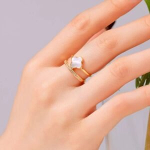 Gold plated anti tarnish stainless steel clover themed adjustable finger ring