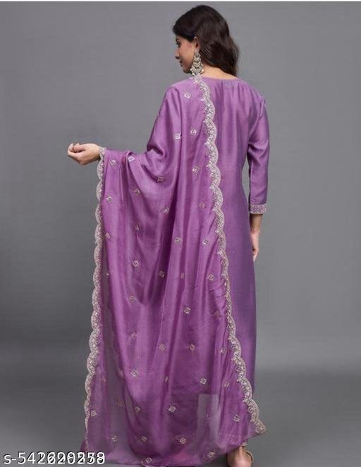 Kurti with Dupatta and Bottomwear - Image 4