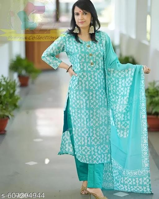 Womrn Printed Kurta Set With Dupatta - Image 3