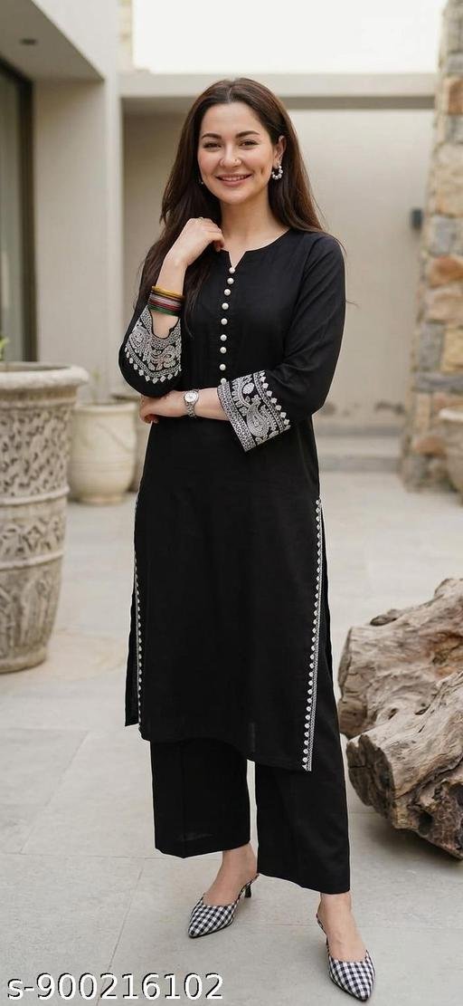 WOMENS RAYON EMBROIDERY PAKISTANI KURTA AND PALAZZO SET
