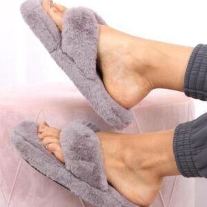 Winter Warm Slippers and Carpet Slippers For Women  Home Fluffy Furry Slippers New Fashion Soft Plush Platform Non Slip Bedroom Slides Multicolour 1 Pair || Flip-flops & Slipper || unisex boys & Girls || Fur slipper II  Bedroom slippers