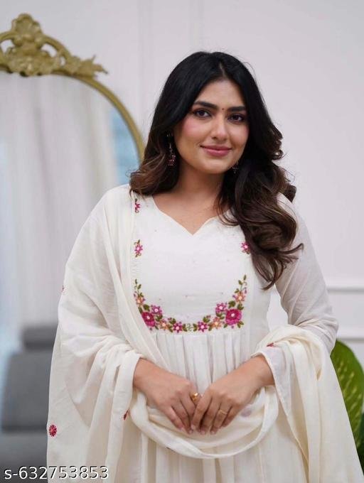 Floral Embroidered White Anarkali Kurta Set With Dupatta