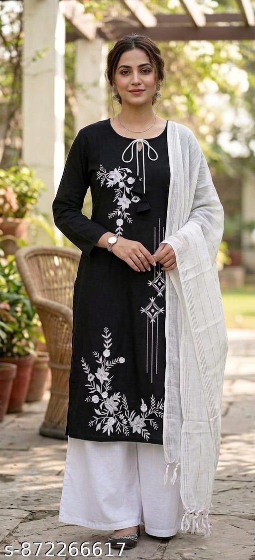 Elegant Black & White Embroidered Kurta Set for Women Graceful Black & White Ethnic Wear for Modern Women