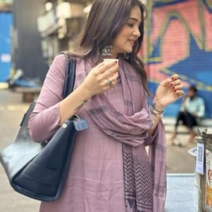 Trendy Pretty Women Kurta Sets