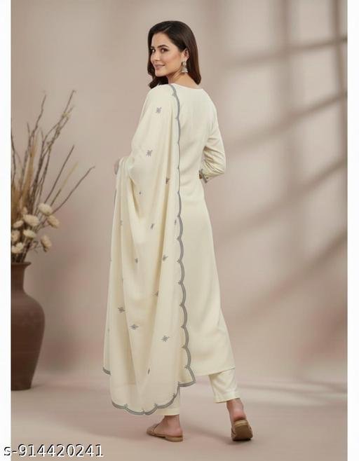 Women Kurta Set With Dupatta - Image 5
