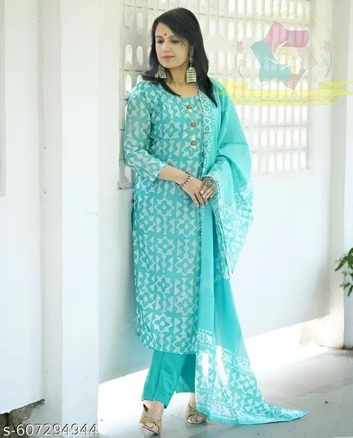 Womrn Printed Kurta Set With Dupatta - Image 4
