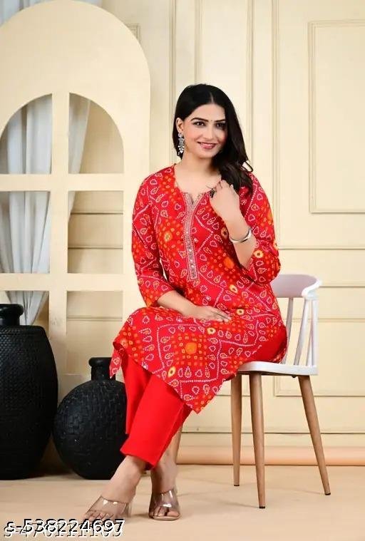 नया स्टाइलिश खूबसूरत कुर्ता और पैंट सेट - Image 3