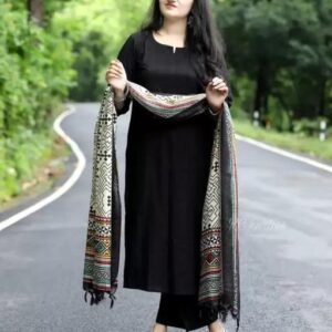 Women's 100% Rayon  Printed A-Line Kurti with Pant (BLACK)